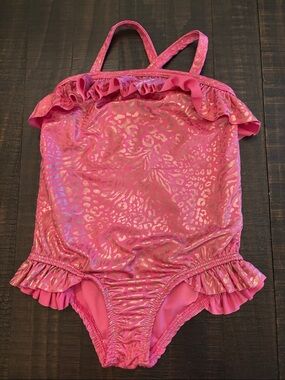 EUC Vince Camuto Girls' Hot Pink Metallic Leopard Ruffle One-Piece Swimsuit